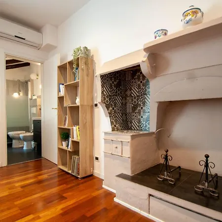 Porta Antica * Bologne