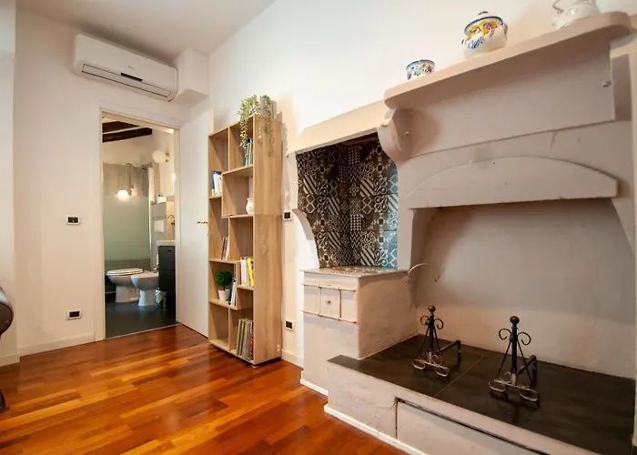 Porta Antica * Bologne