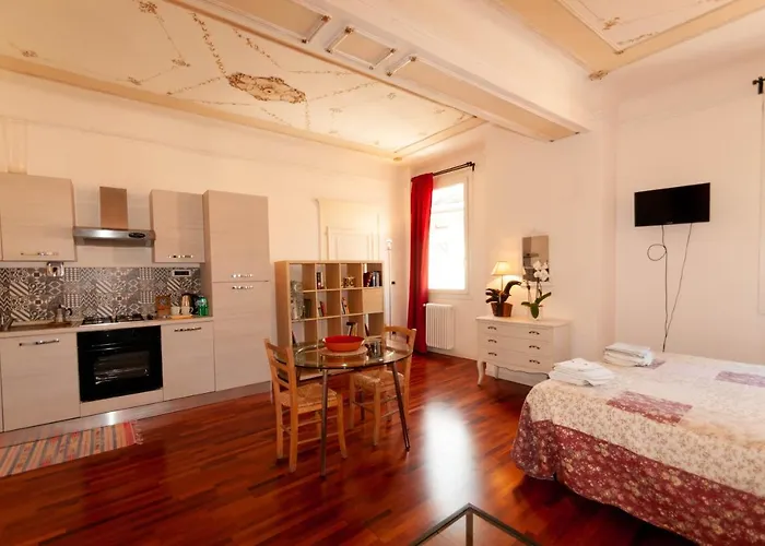 Porta Antica Apartment *